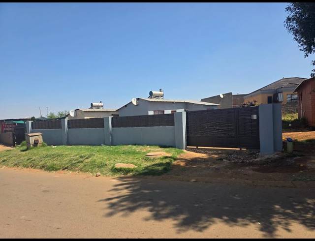 2 BEDROOM HOUSE FOR SALE IN EDEN PARK